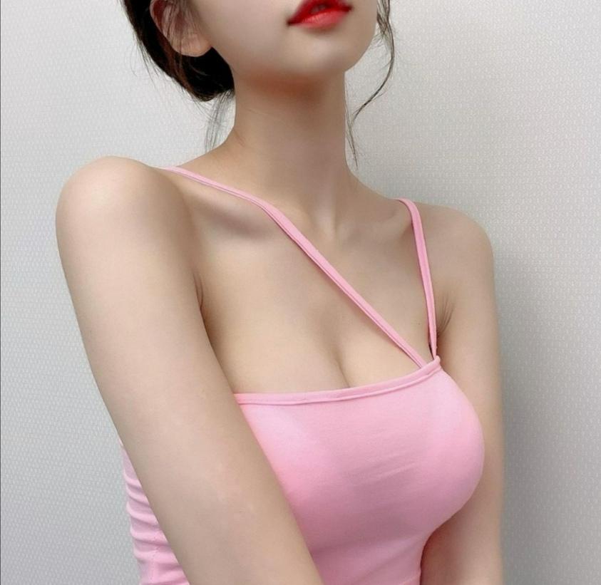 成都高端按摩保健会所耍的清纯水嫩，甜美风格如初恋情人，抱cao刺激带感